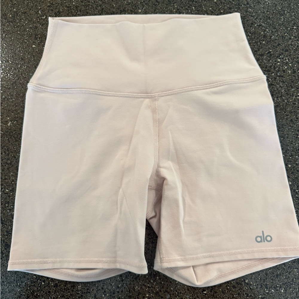 ALO Yoga Women's Light Pink High-Waist Bike Shorts